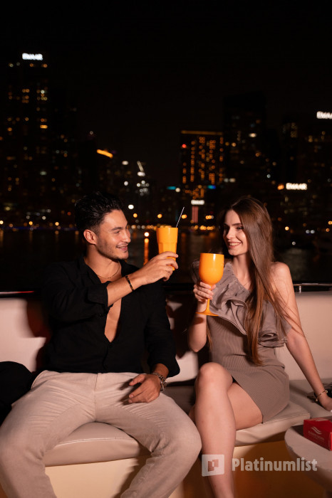 Evening 4 Hour Yacht Cruise with Unlimited Drinks in Dubai: Gallery Photo 3xvk0m Evening 4 Hour Yacht Cruise with Unlimited Drinks in Dubai: Gallery Photo 3xvk0m
