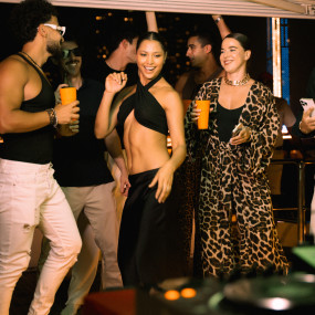 Photo from Evening 4 Hour Yacht Cruise with Unlimited Drinks in Dubai: Gallery Photo nker1v