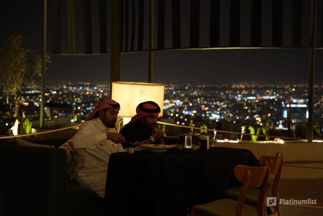 z948d8 استديو الصور :أبها في مارنيس في أبها