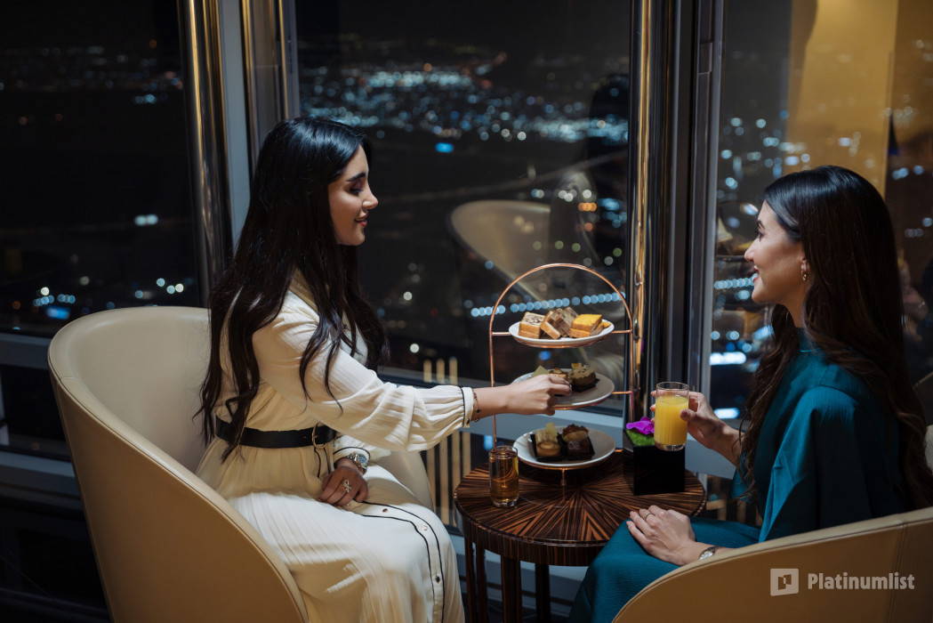 At the Top, Burj Khalifa Platinum in Dubai: Gallery Photo 38y479