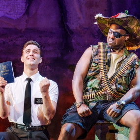 34jojb استديو الصور :لندن في The Book Of Mormon Musical in London 34jojb استديو الصور :لندن في The Book Of Mormon Musical in London