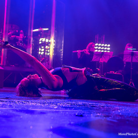 Фотография с Tribute to Marie Frederiksson Roxette Top Hits ‘IT MUST HAVE BEEN LOVE’ in Dubai в Дубай: Галерея фото 35yjx4