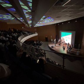 Couplet Night In Dammam in Dammam : Galerie de photos 3qe4p4 Couplet Night In Dammam in Dammam : Galerie de photos 3qe4p4