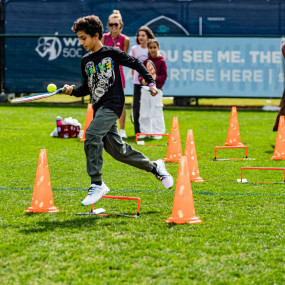 Photo from Mubadala Abu Dhabi Open 2026 in Abu Dhabi: Gallery Photo 3yo8jb