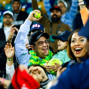 Photo from Mubadala Abu Dhabi Open 2026 in Abu Dhabi: Gallery Photo 35yjwm