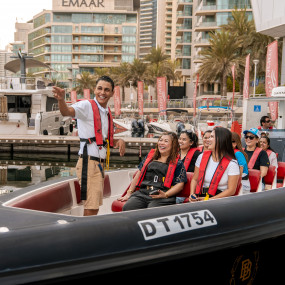 Luxury Speed Boat Tour by The Black Boats in Dubai: Gallery Photo 3rwr6g