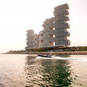 Photo from Luxury Speed Boat Tour by The Black Boats in Dubai: Gallery Photo 3bjp9p