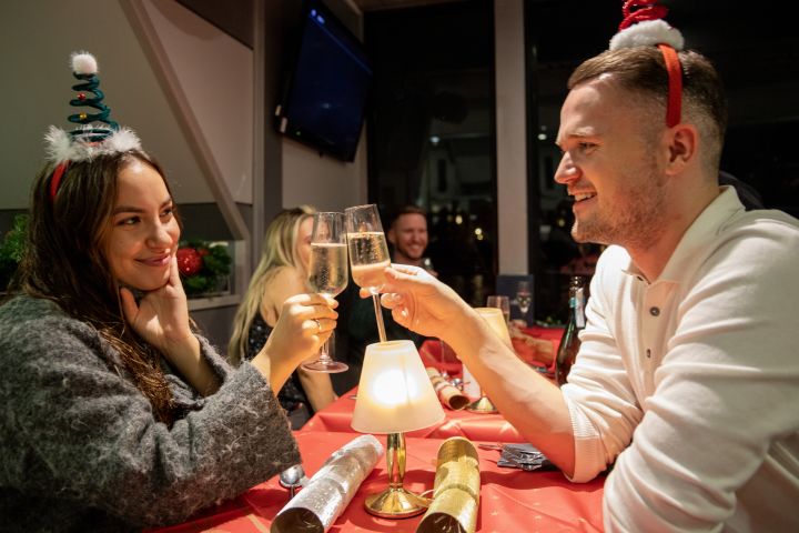 Photo from Thames Christmas Party Cruise in لندن: Gallery Photo n15o8b