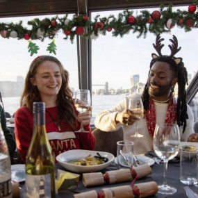 Photo from Thames Christmas Party Cruise in لندن: Gallery Photo 3rwdry