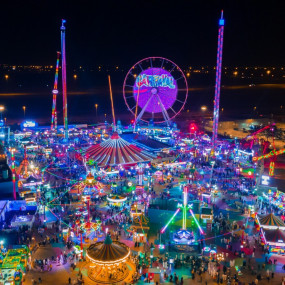 Photo from Global Village in Dubai: Gallery Photo 3j527v