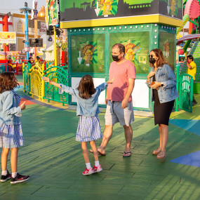 Photo from Global Village in Dubai: Gallery Photo 3j52jv