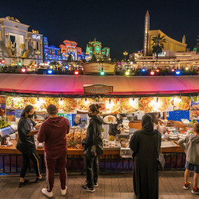 Photo from القرية العالمية in دبي: Gallery Photo 3j529j