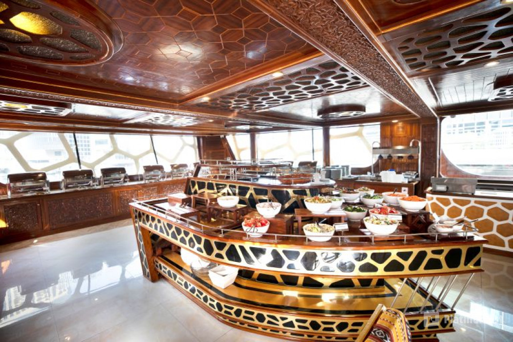 The Ocean Empress Yacht New Year's Eve 2026 in Dubai: Gallery Photo 3d7x8e