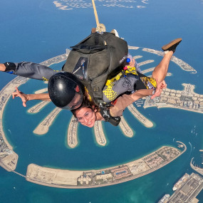 Tandem Skydive Palm Drop Dubai in Dubai: Gallery Photo zv64j0