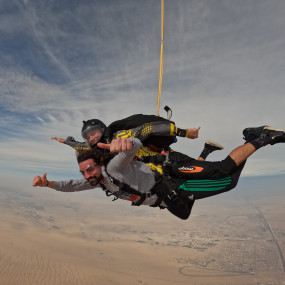 Tandem Skydive Desert Drop in Dubai: Gallery Photo 3j526q Tandem Skydive Desert Drop in Dubai: Gallery Photo 3j526q