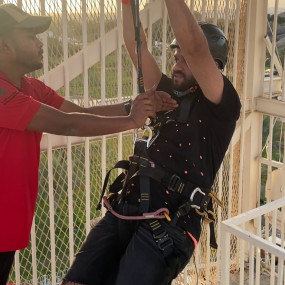 Photo from روز حفيت متنزه المغامرات (زيبلاين | قطار صغير) in العين: Gallery Photo 3pjojq