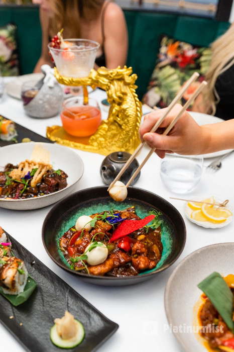 Exclusive 2 Course Festive Lunch - The Pods in Dubai: Gallery Photo 34jyeb