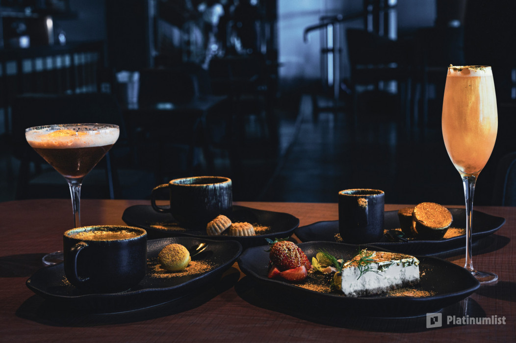 3qejge استديو الصور :دبي في سكاي فيوز مع الزحليقة وقائمة طعام ذهبية 3qejge استديو الصور :دبي في سكاي فيوز مع الزحليقة وقائمة طعام ذهبية