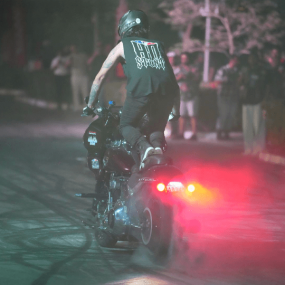 3e78jm استديو الصور :دبي في أسبوع الشرق الأوسط للسيارات والدراجات في الشرق الأوسط