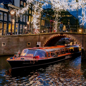 Light Festival: Cruise with Official Audio Guide in Amsterdam: Gallery Photo 3e78qm
