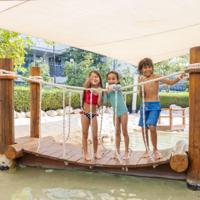 Фотография с Al Barari Playground в Дубай: Галерея фото 3qej21