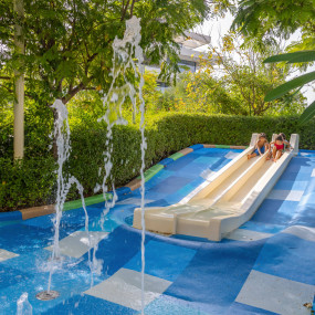 Фотография с Al Barari Playground в Дубай: Галерея фото 3yow90