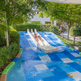 Фотография с Al Barari Playground в Дубай: Галерея фото 35y9b1