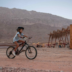 Meats & Mountains in Abu Dhabi: Gallery Photo 3rwxb5