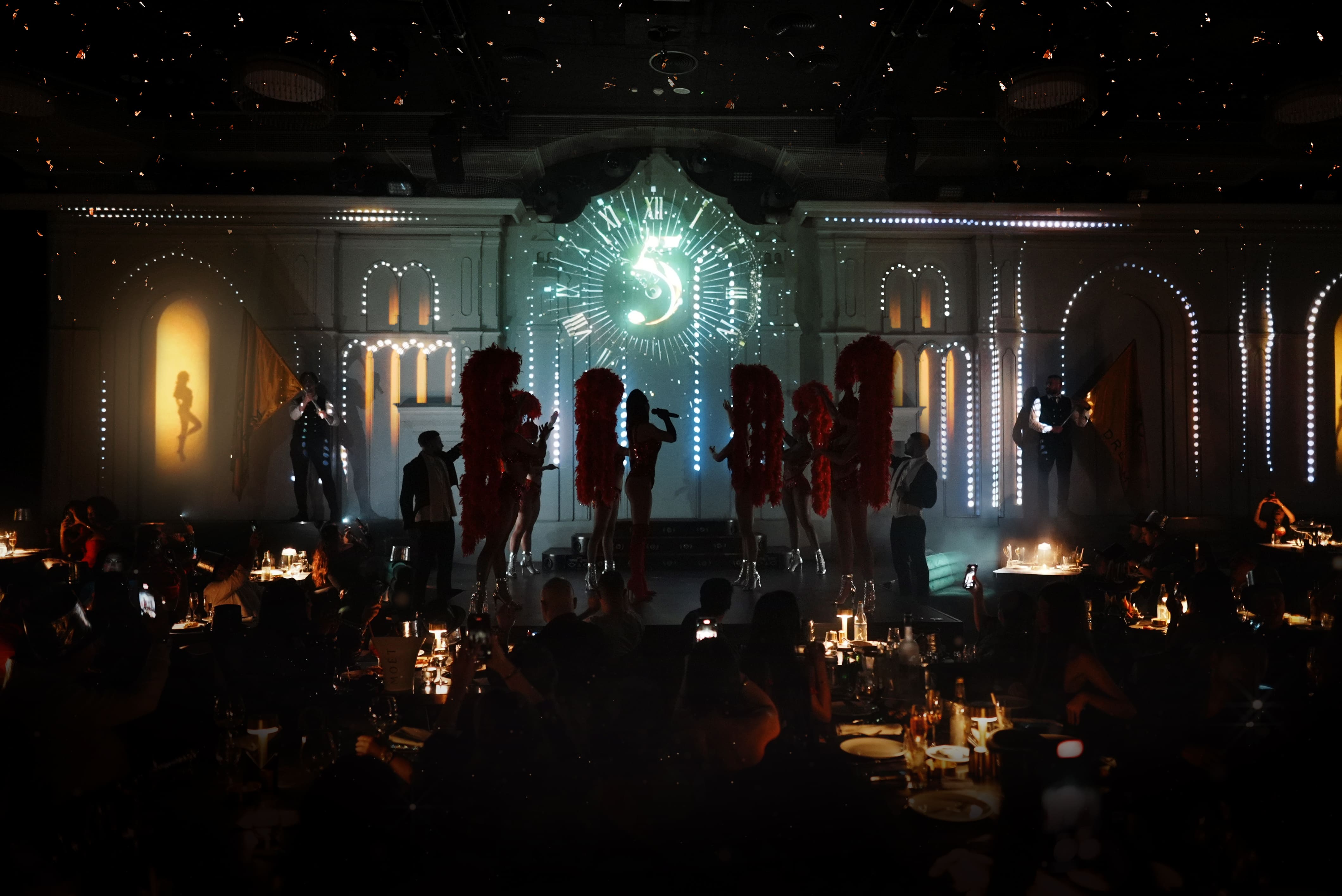 Фотография с New Year's Eve at DREAM Dinner Show Dubai в Дубай: Галерея фото 3e789w