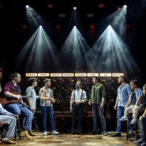 London - The Choir of Man The Musical in London: Gallery Photo 38y609