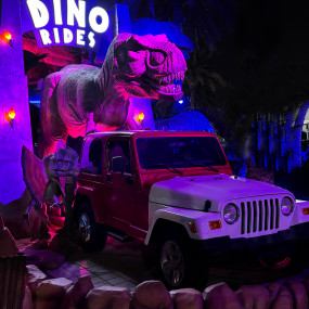 Photo from Dubai Garden Glow - Dinosaur Park + Fantasy Park in Dubai: Gallery Photo zg4wq1