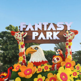 Photo from Dubai Garden Glow - Dinosaur Park + Fantasy Park in Dubai: Gallery Photo 3yov6q