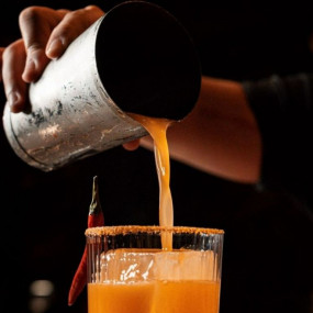 STREETXOLAND Saturday Brunch in Dubai: Gallery Photo 3yov8q STREETXOLAND Saturday Brunch in Dubai: Gallery Photo 3yov8q