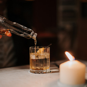 Kingsman Night Brunch in Dubai : Galerie de photos 34jpwd