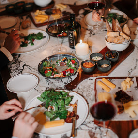 3pjym8 استديو الصور :دبي في لا كارافانا جيتانا