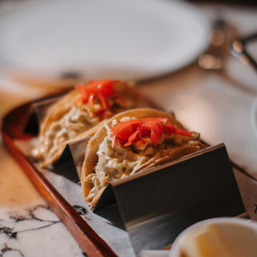 zodq06 استديو الصور :دبي في لا كارافانا جيتانا