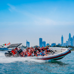 Photo de 90 Mins Guided Sightseeing Boat Tour dans Dubai : Galerie Photo 3e7vpb