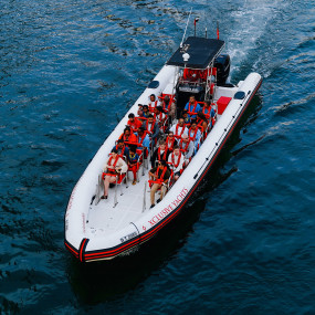 Photo de 90 Mins Guided Sightseeing Boat Tour dans Dubai : Galerie Photo 3bjbkj