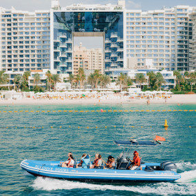 Photo de 90 Mins Guided Sightseeing Boat Tour dans Dubai : Galerie Photo zm0jgw