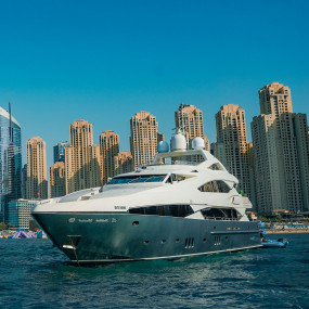 Photo from Sunseeker Superyacht Experience with Gourmet Dining,Premium Drinks & Live Music in Dubai: Gallery Photo 3xv1pd