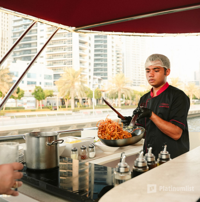 Dubai Marina Dinner Cruise with Live Music & Open Bar in Dubai: Gallery Photo 3pjyr0 Dubai Marina Dinner Cruise with Live Music & Open Bar in Dubai: Gallery Photo 3pjyr0