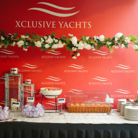 Фотография с Dubai Marina Dinner Cruise with Live Music & Open Bar в Дубай: Галерея фото zg4w0y