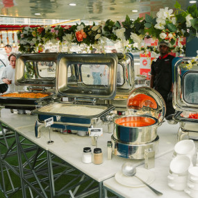 Фотография с Dubai Marina Dinner Cruise with Live Music & Open Bar в Дубай: Галерея фото 3j5pxy