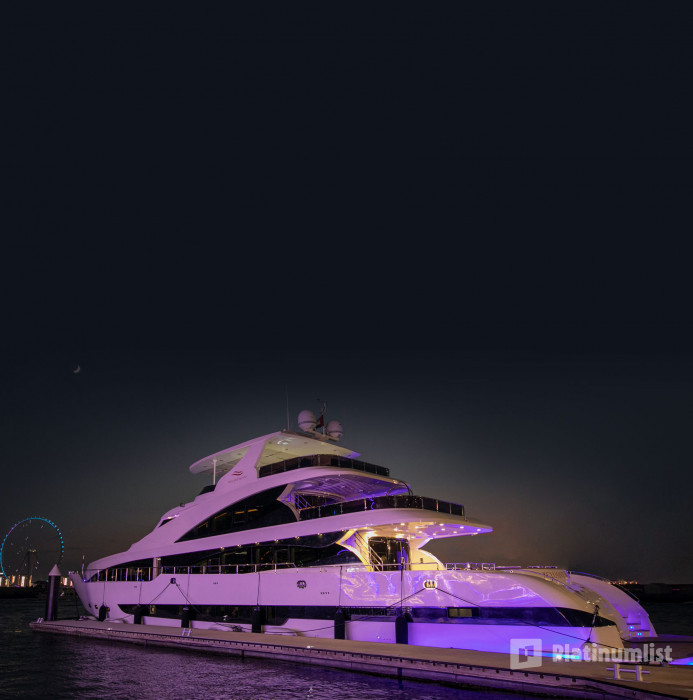 3pj7gx استديو الصور :دبي في جولة في القارب لمدة ثلاث ساعات في مرسى دبي مع وجبة غداء شهية