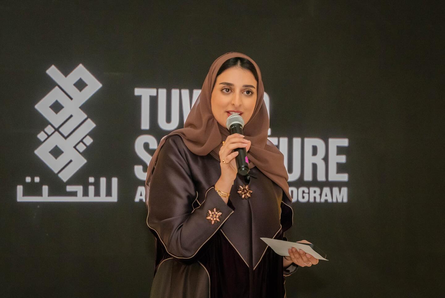 Фотография с Tuwaiq Sculpture в Эр-Рияд: Галерея фото zw624b