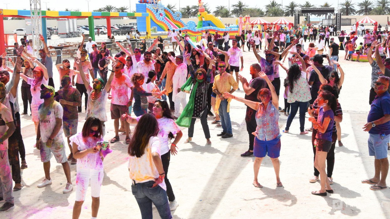 Colorsplash 3.0 in RAK: Gallery Photo zm01ey Colorsplash 3.0 in RAK: Gallery Photo zm01ey