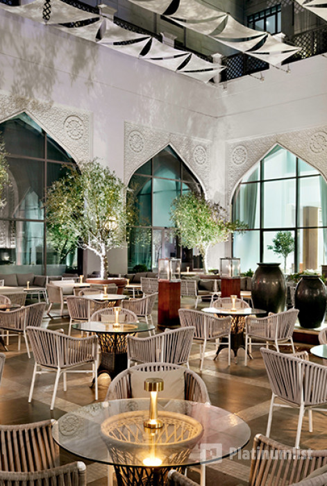 3e7080 استديو الصور :دبي في مطعم كورتيارد ذا هيرتاج أوتوغراف كولكشن الفندق التراثي