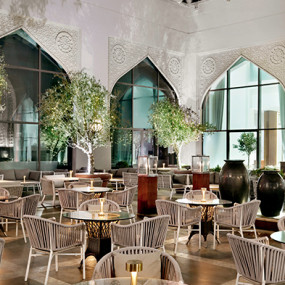 3e7080 استديو الصور :دبي في مطعم كورتيارد ذا هيرتاج أوتوغراف كولكشن الفندق التراثي 3e7080 استديو الصور :دبي في مطعم كورتيارد ذا هيرتاج أوتوغراف كولكشن الفندق التراثي