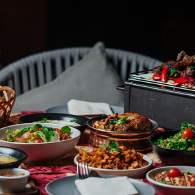 Photo from مطعم كورتيارد ذا هيرتاج أوتوغراف كولكشن الفندق التراثي in دبي: Gallery Photo zw607b