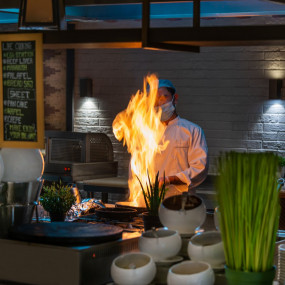 n26414 استديو الصور :جدة في إفطار في نارسس أبحر